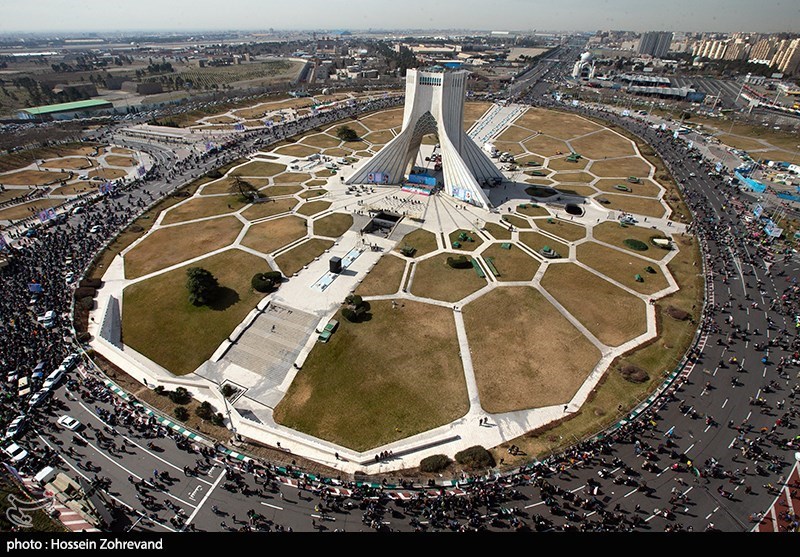 یوم‌الله ۲۲ بهمن از فراز آسمان تهران 