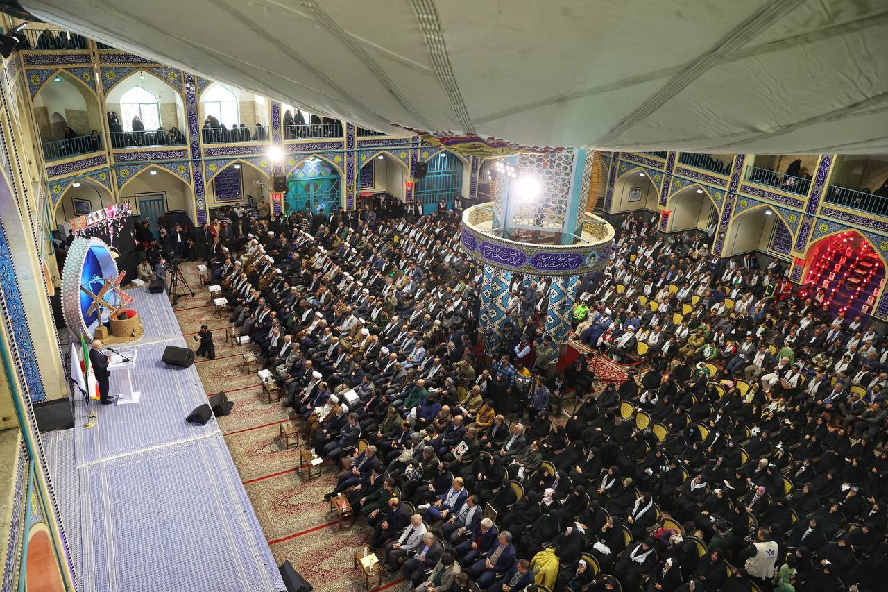 رونمایی از تقریظ رهبر‌ انقلاب بر کتاب «معبد زیرزمینی» با حضور قالیباف