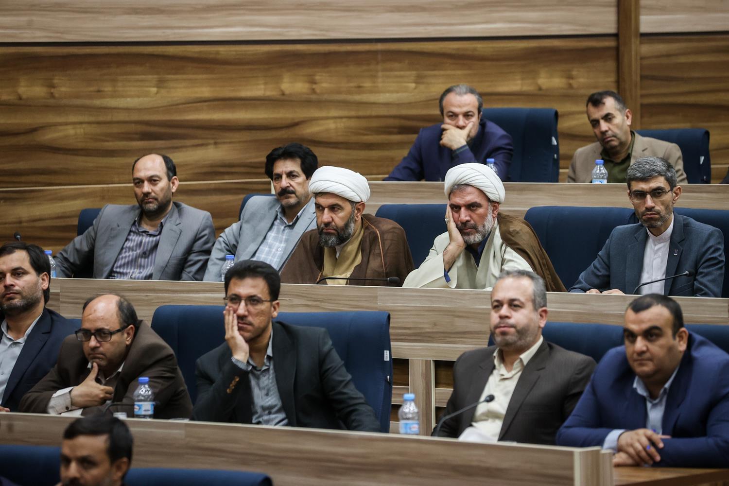 حضور قالیباف در نشست شورای اداری استان خراسان شمالی