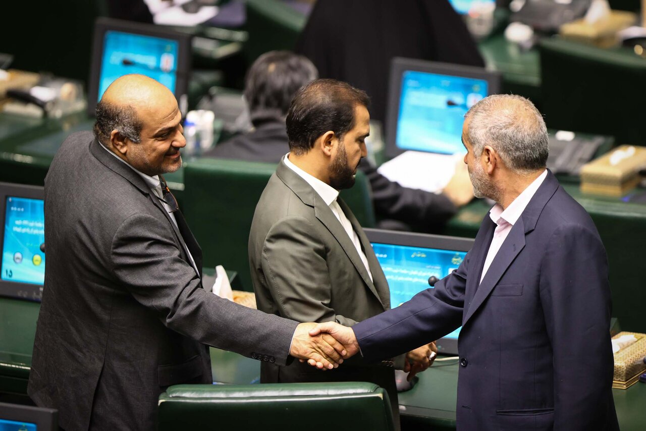 صحن علنی یکشنبه ۴ شهریورماه مجلس