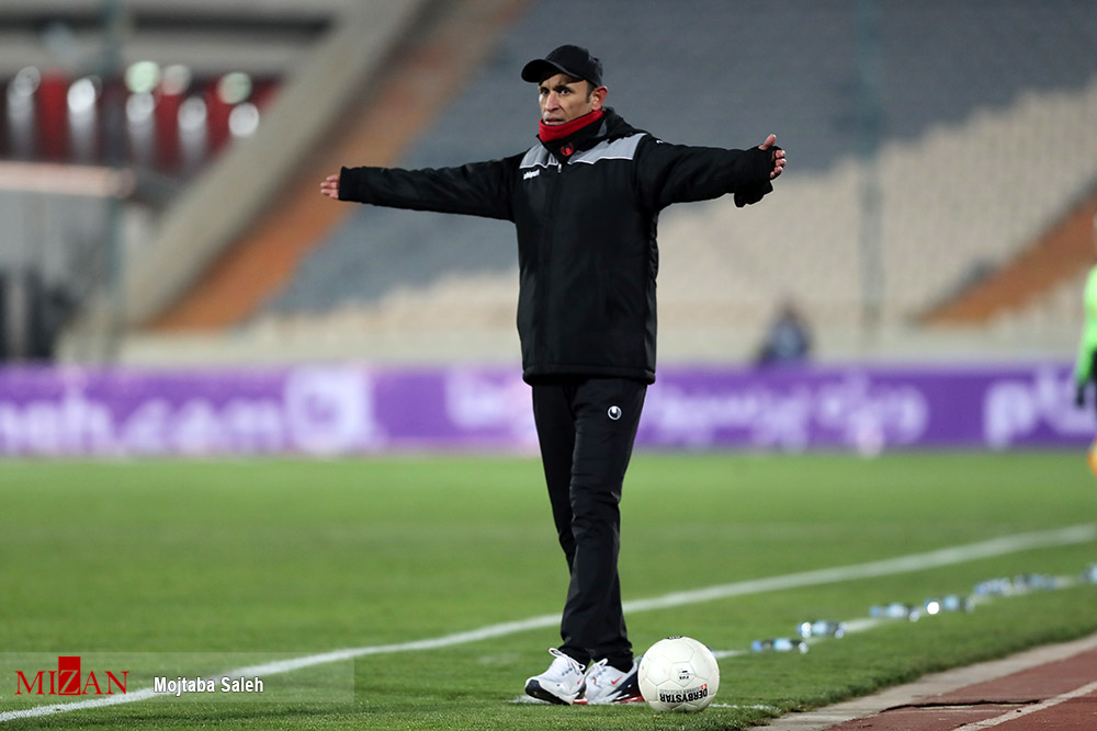 دیدار تیم‌های پرسپولیس و فولاد 