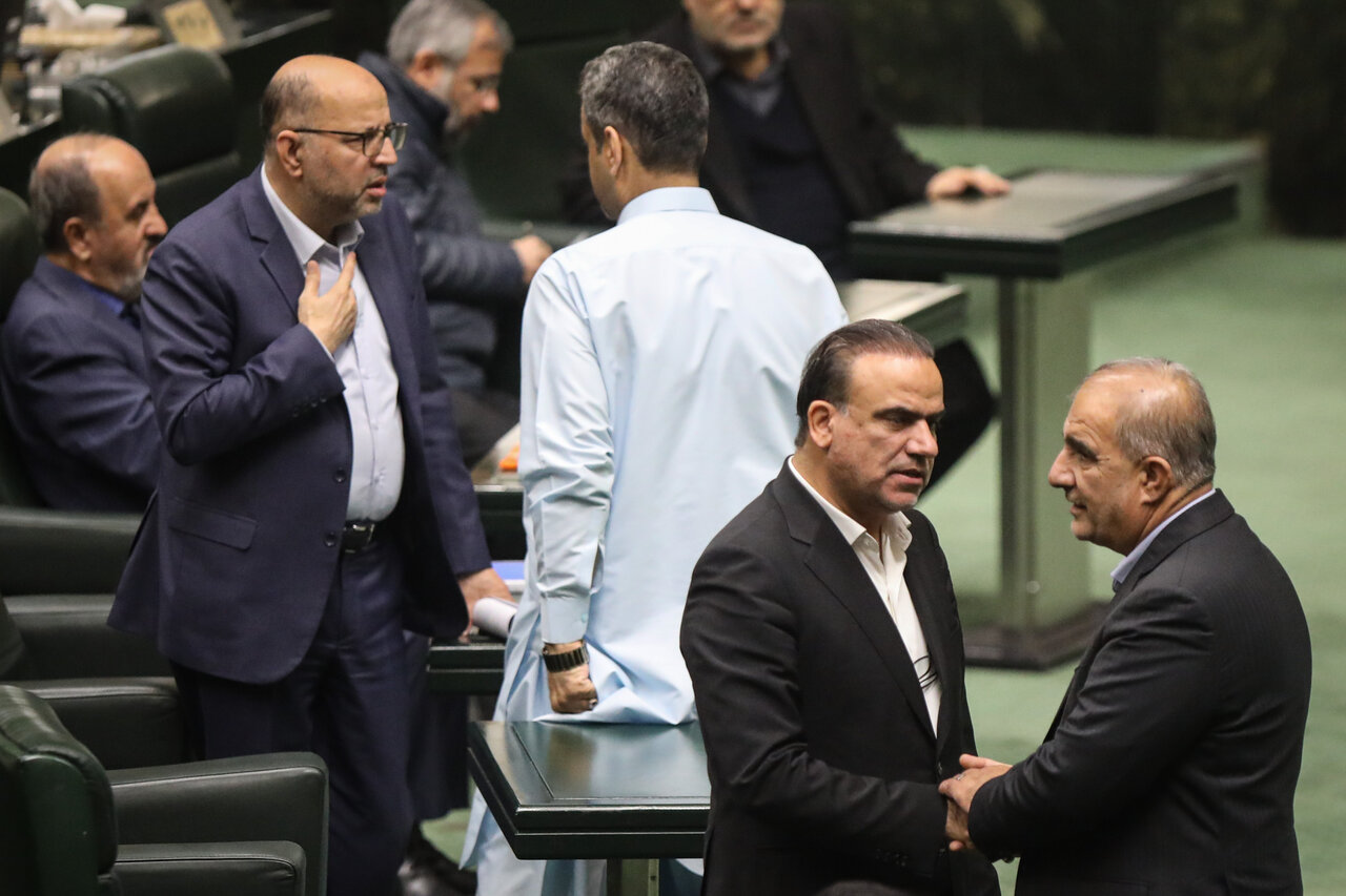 نشست علنی ۹ دی ماه مجلس