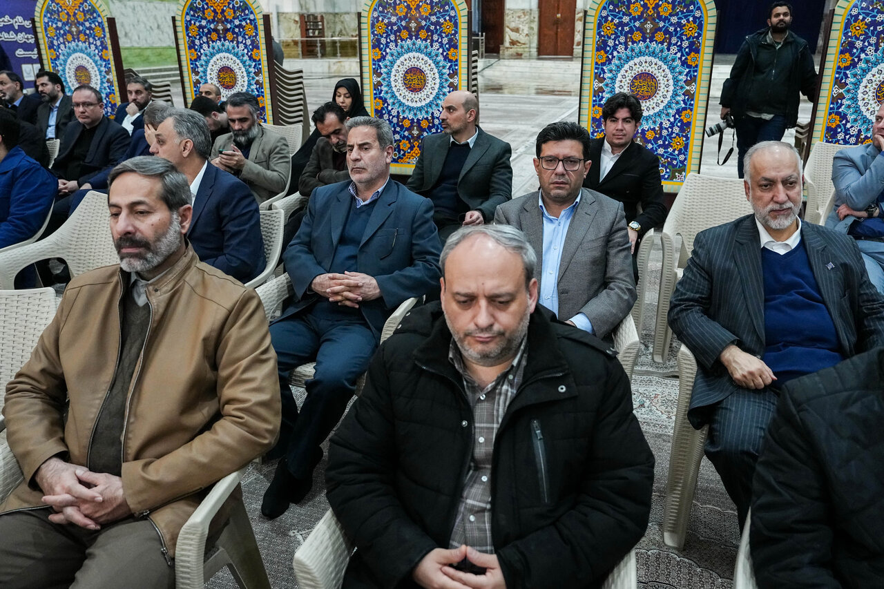 تجدید میثاق رئیس مجلس و نمایندگان با آرمان‌های امام(ره)