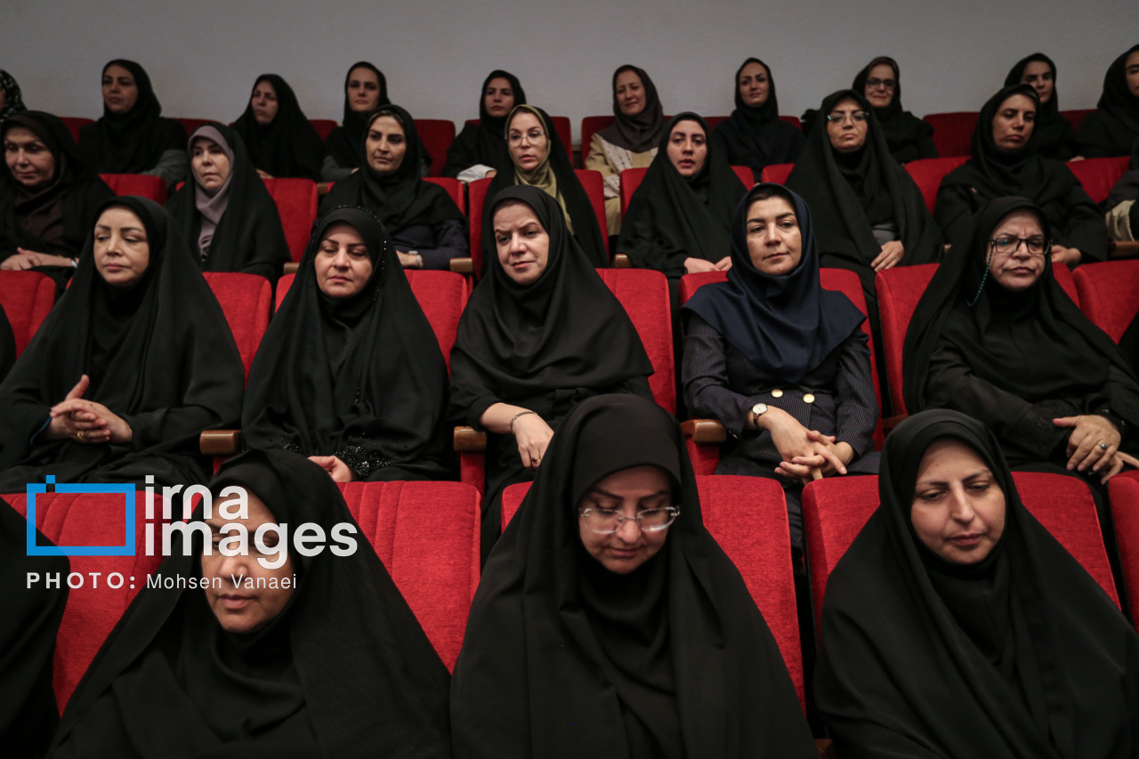 تجلیل از معلمان نمونه کشوری با حضور رئیس جمهور