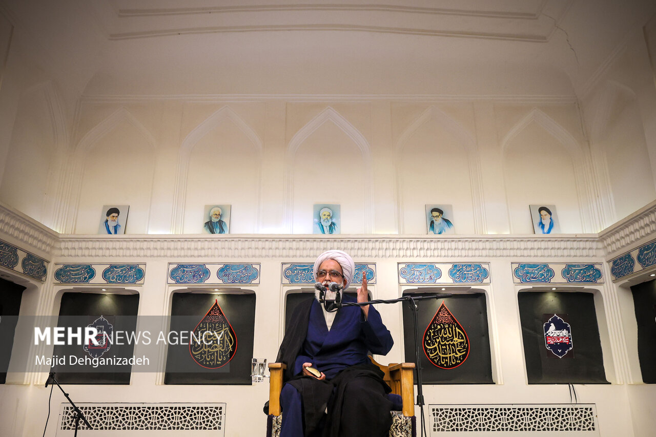 روضه‌خوانی سنتی در بیت شهید صدوقی یزد