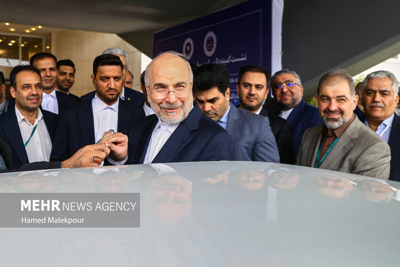 سفر رئیس مجلس به مشهد مقدس