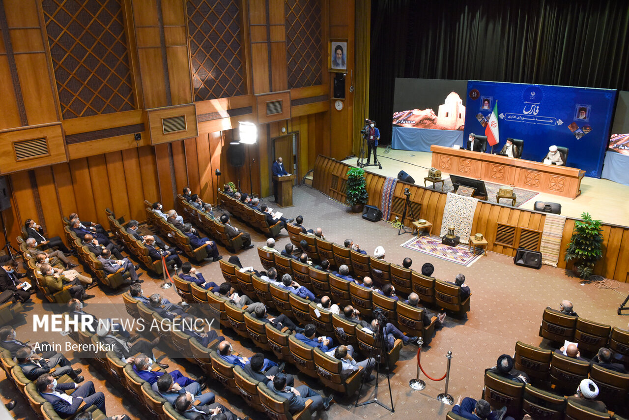 جلسه شورای اداری استان فارس