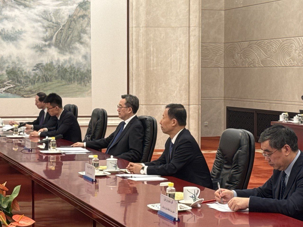 دیدار عراقچی با معاون اول نخست وزیر چین