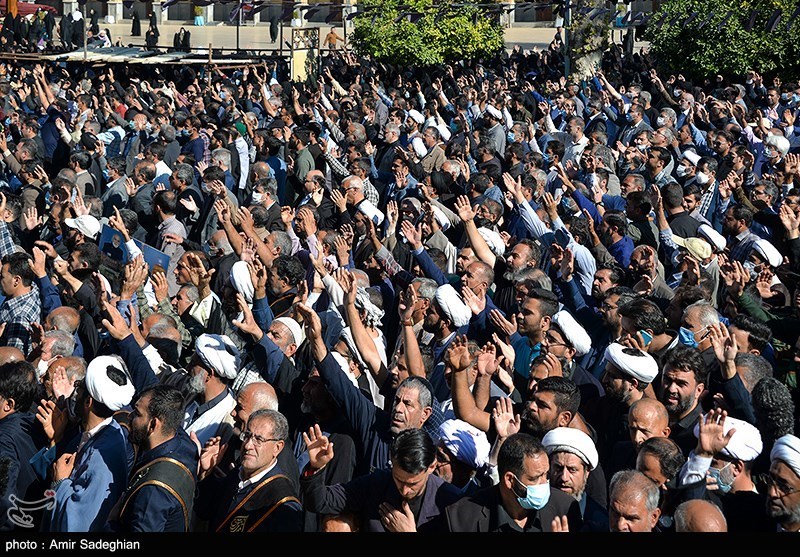 خاکسپاری پیکر ۶ شهید حادثه تروریستی حرم شاهچراغ(ع)