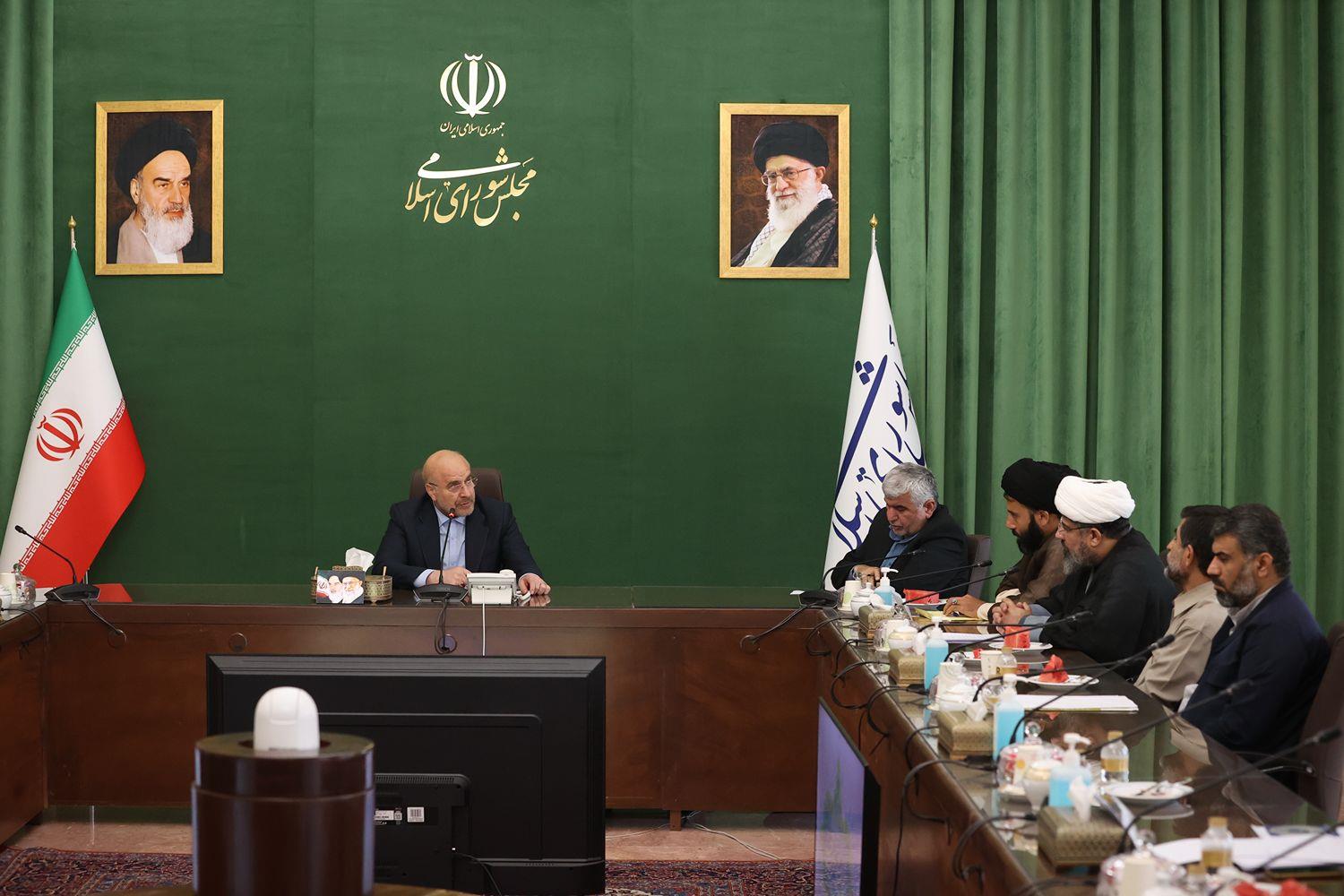 دیدار علماء، مدیران اجرایی و نماینده شهرستان‌های مسجد سلیمان، لالی، اندیکا و هفتکل با قالیباف