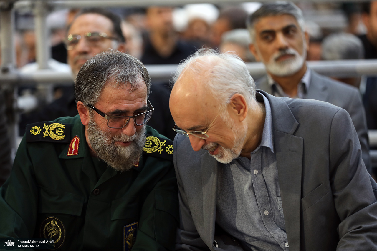 حضور شخصیت های سیاسی و لشکری در سالگرد ارتحال امام 