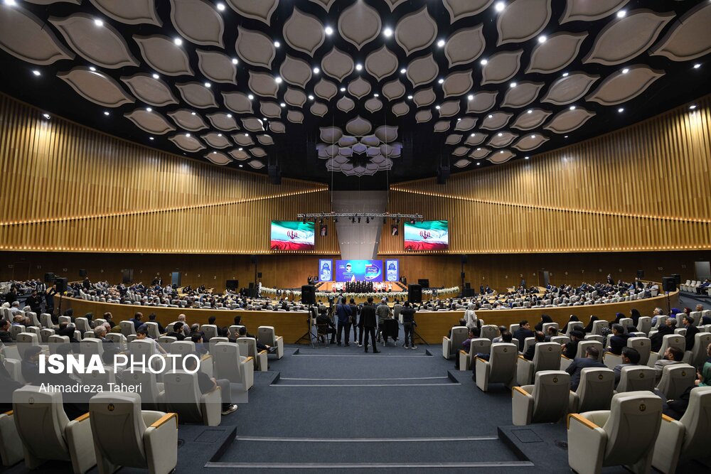 سفر رئیس جمهور به اصفهان