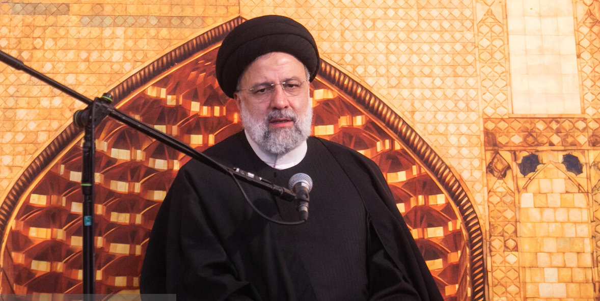 رئیسی در مراسم شب احیا در امامزاده صالح