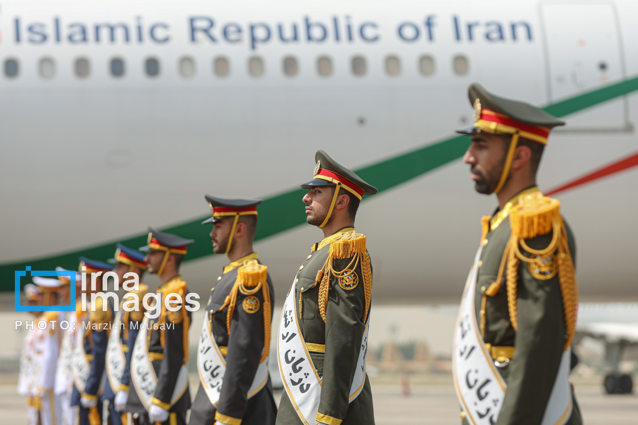 بدرقه رئیس‌جمهور به آذربایجان