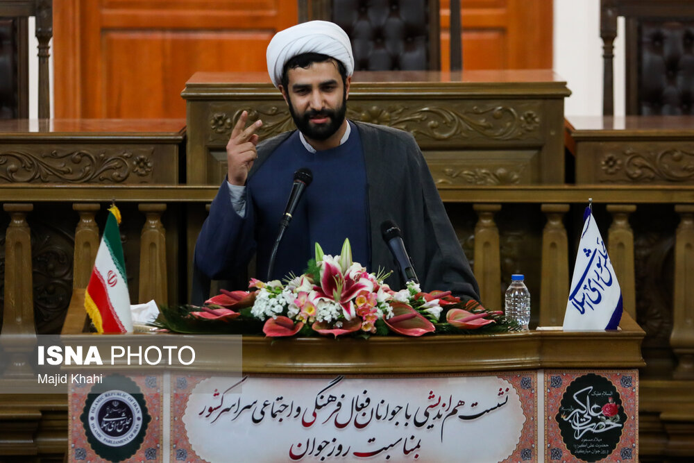 قالیباف در نشست هم اندیشی جوانان فعال فرهنگی و اجتماعی