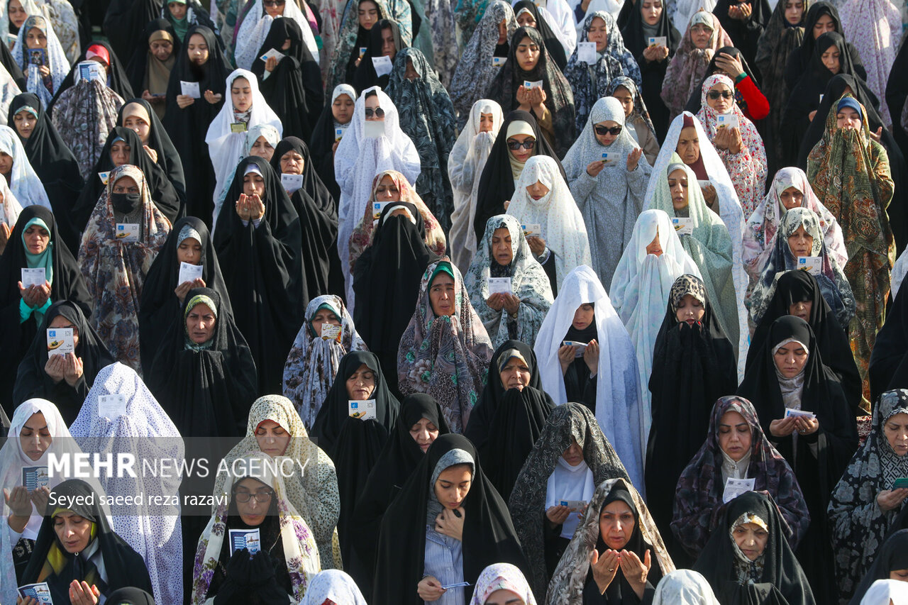 نماز عید سعید فطر در حرم حضرت عبدالعظیم حسنی (ع)