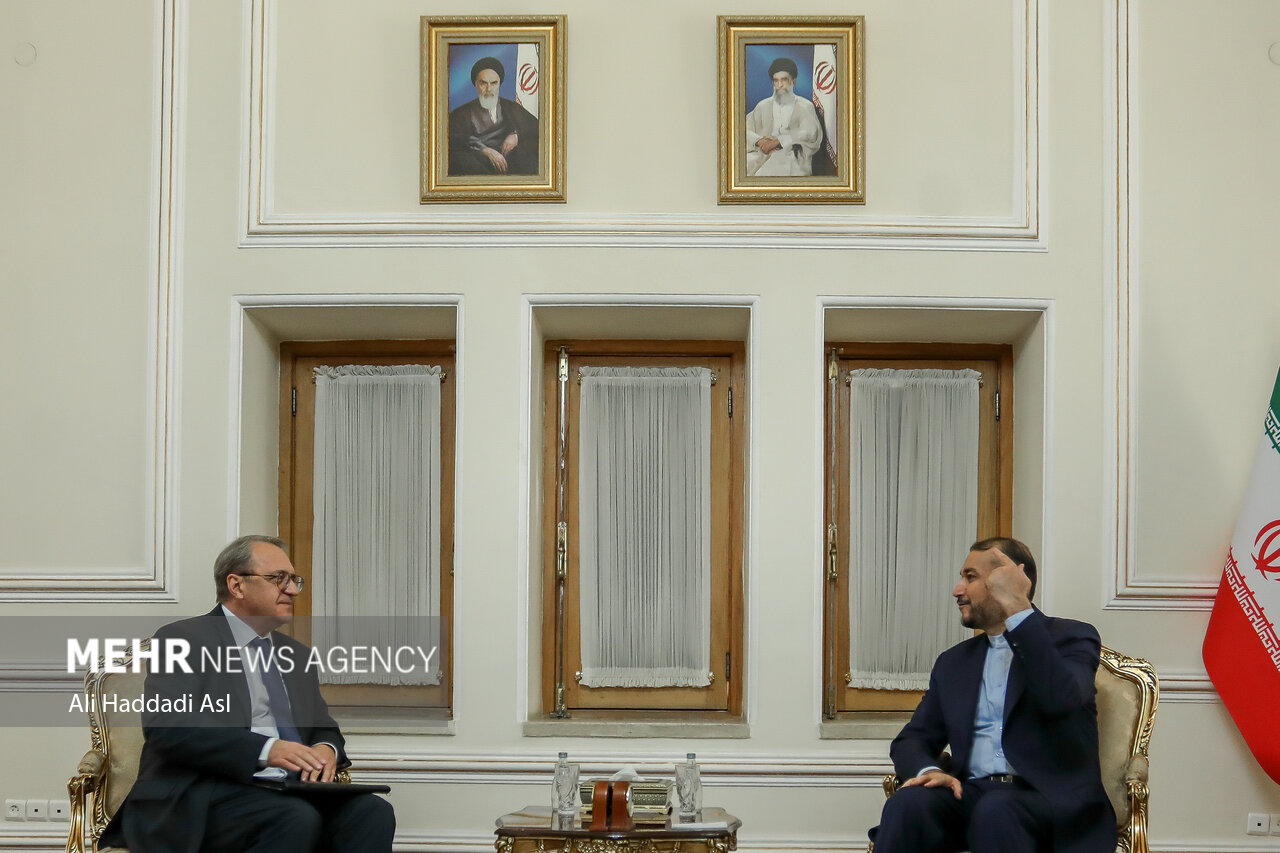 دیدار میخائیل بوگدانف با وزیر امور خارجه ایران