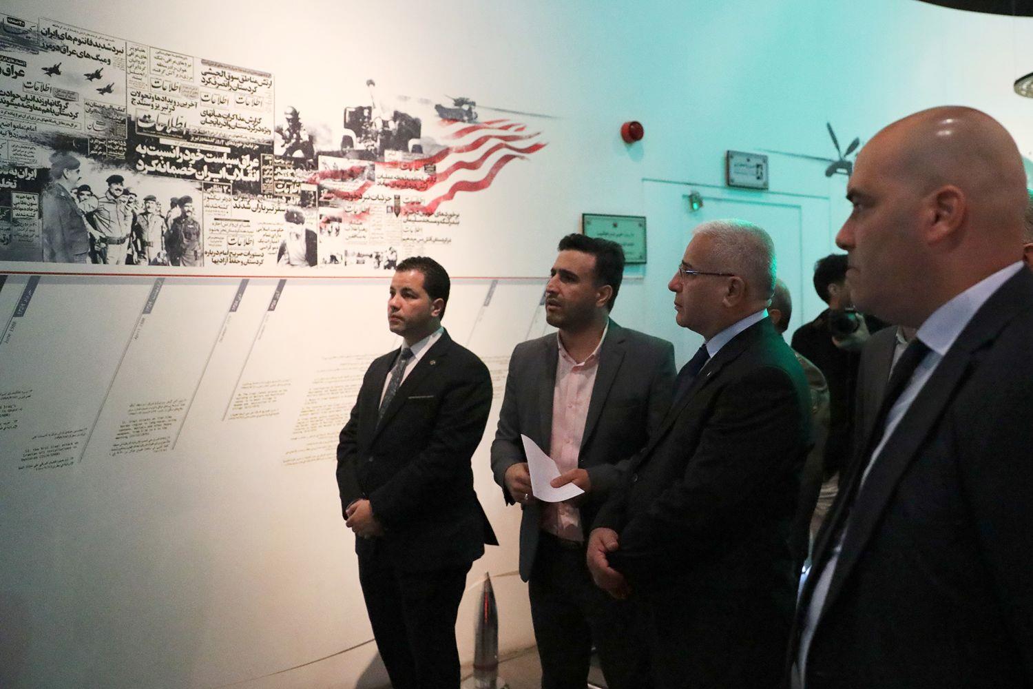 بازدید رئیس مجلس الجزایر از باغ موزه دفاع مقدس