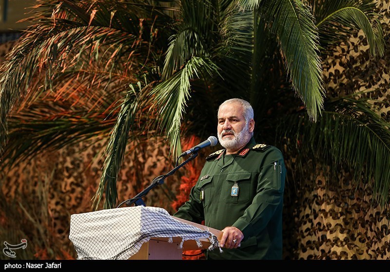  آیین گردهمایی وابستگان سپاه