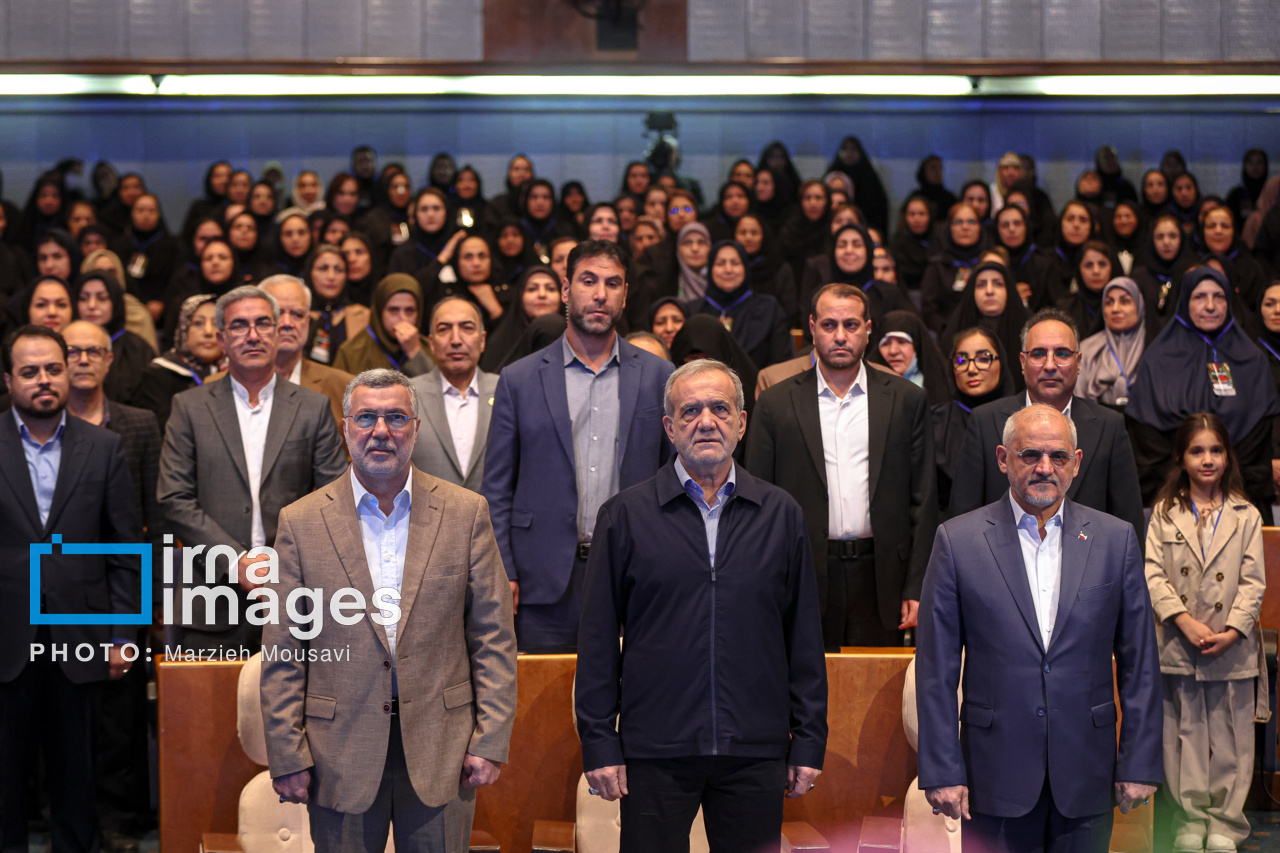 بزرگداشت مقام پرستار با حضور رئیس جمهور