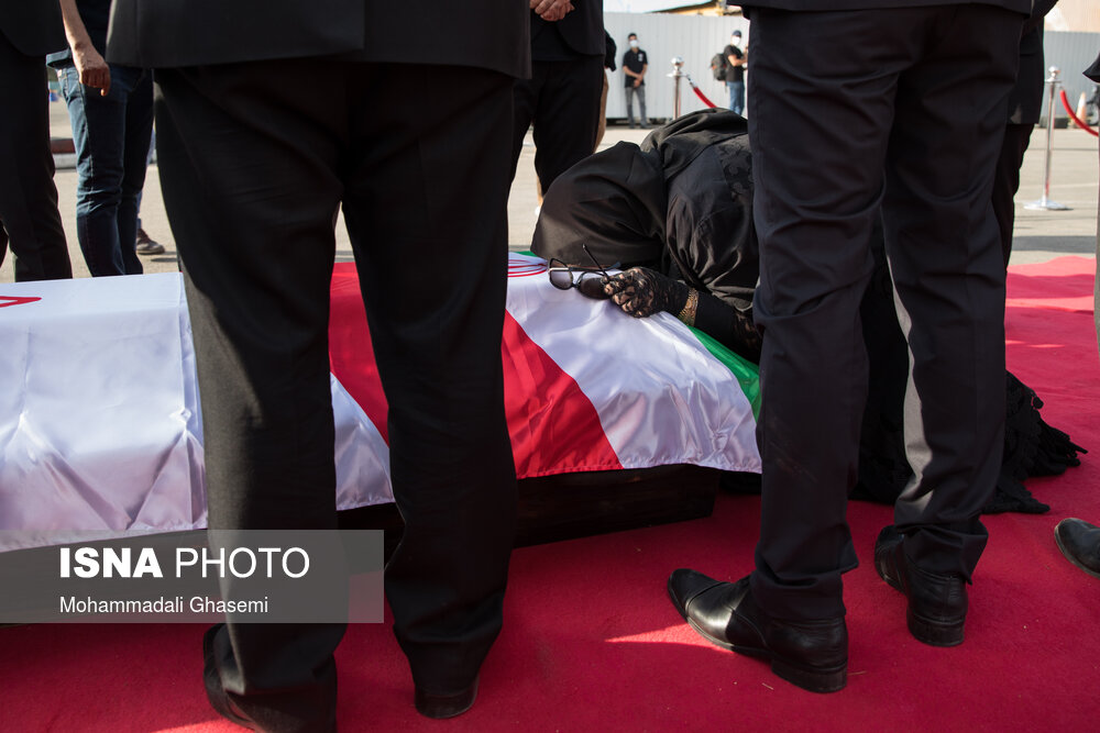 مراسم خاکسپاری ارشا اقدسی بدلکار سینما