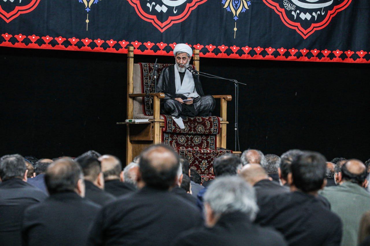 حضور قالیباف در اولین روز هیئت آل‌یاسین 