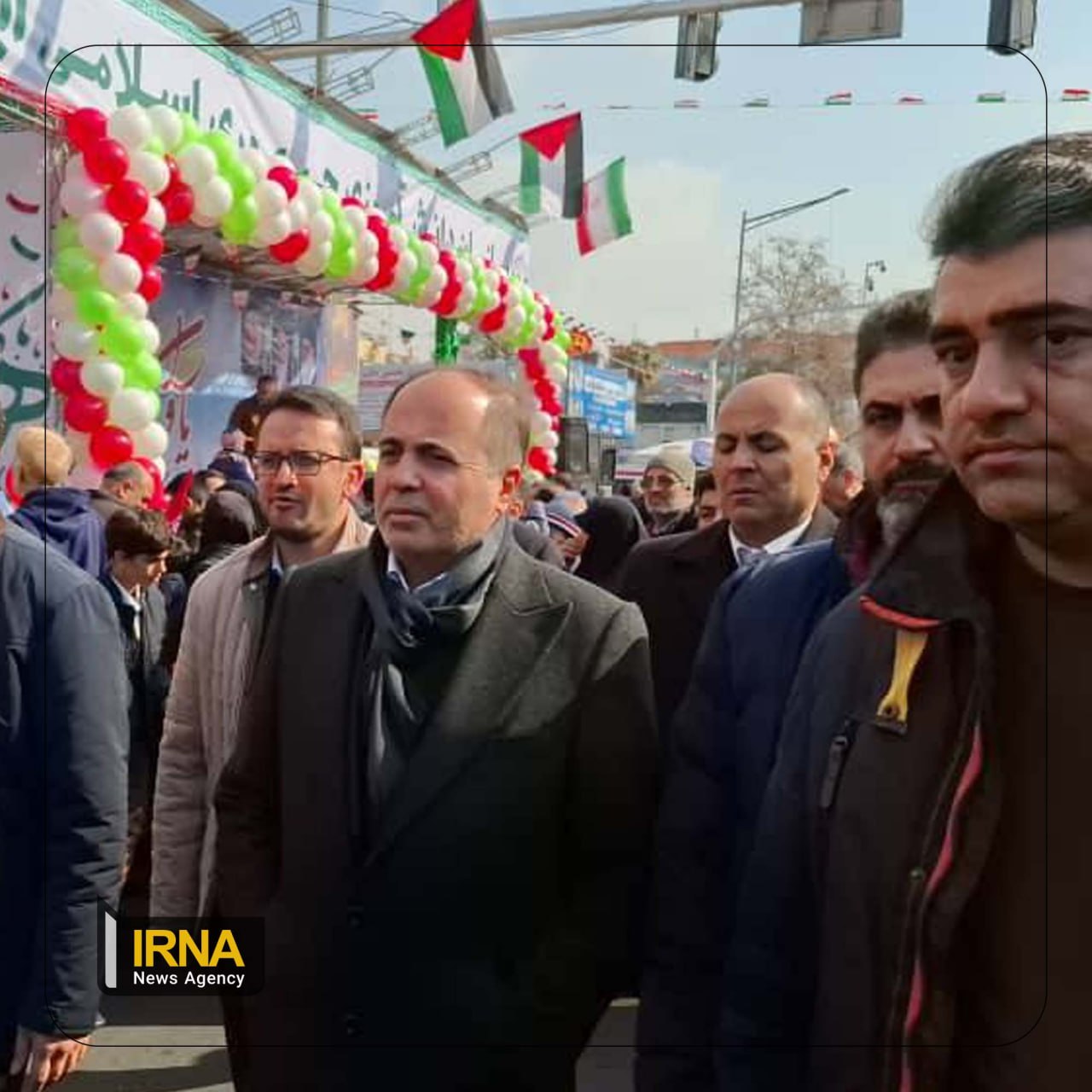 مسئولین در راهپیمایی ۲۲ بهمن