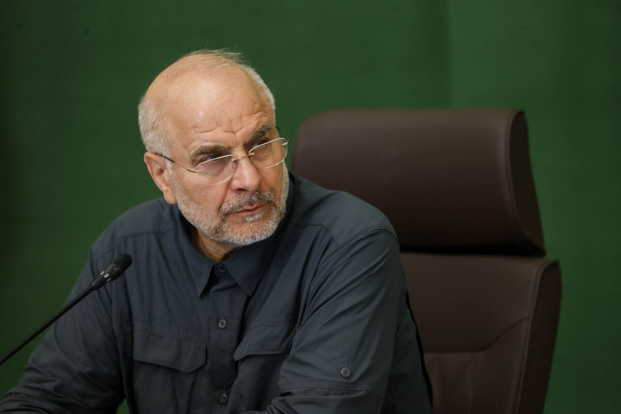 نشست بررسی برنامه هفتم پیشرفت با حضور قالیباف