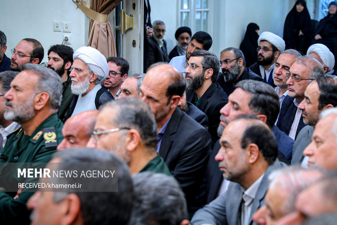 دیدار دست‌اندرکاران برگزاری کنگره بزرگداشت شهدای استان اصفهان با رهبر معظم انقلاب اسلامی