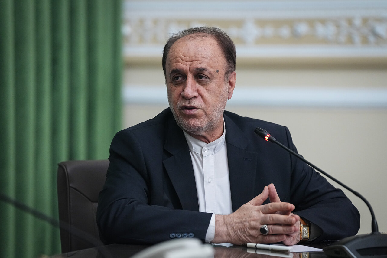 دیدار اعضای شورای هماهنگی یوم الله دهه فجر با قالیباف