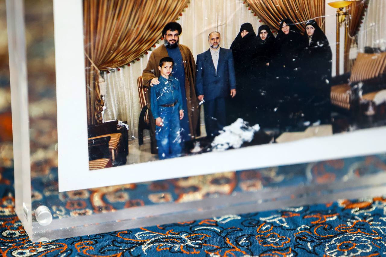 حضور قالیباف در منزل سپهبد شهید غلامعلی رشید 