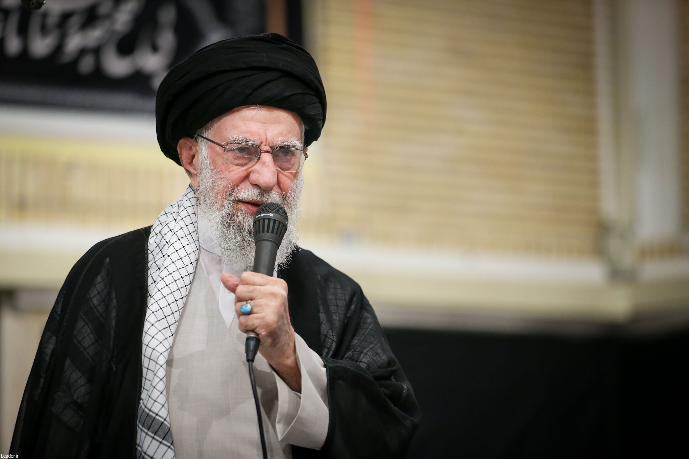 رهبر انقلاب در مراسم بزرگداشت شهدای جنگ تحمیلی