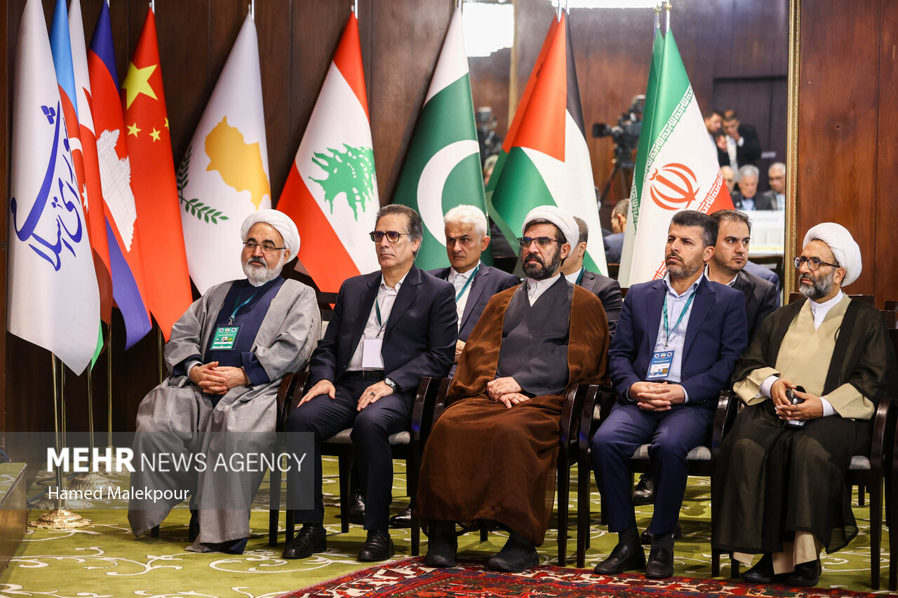 سفر رئیس مجلس به مشهد مقدس