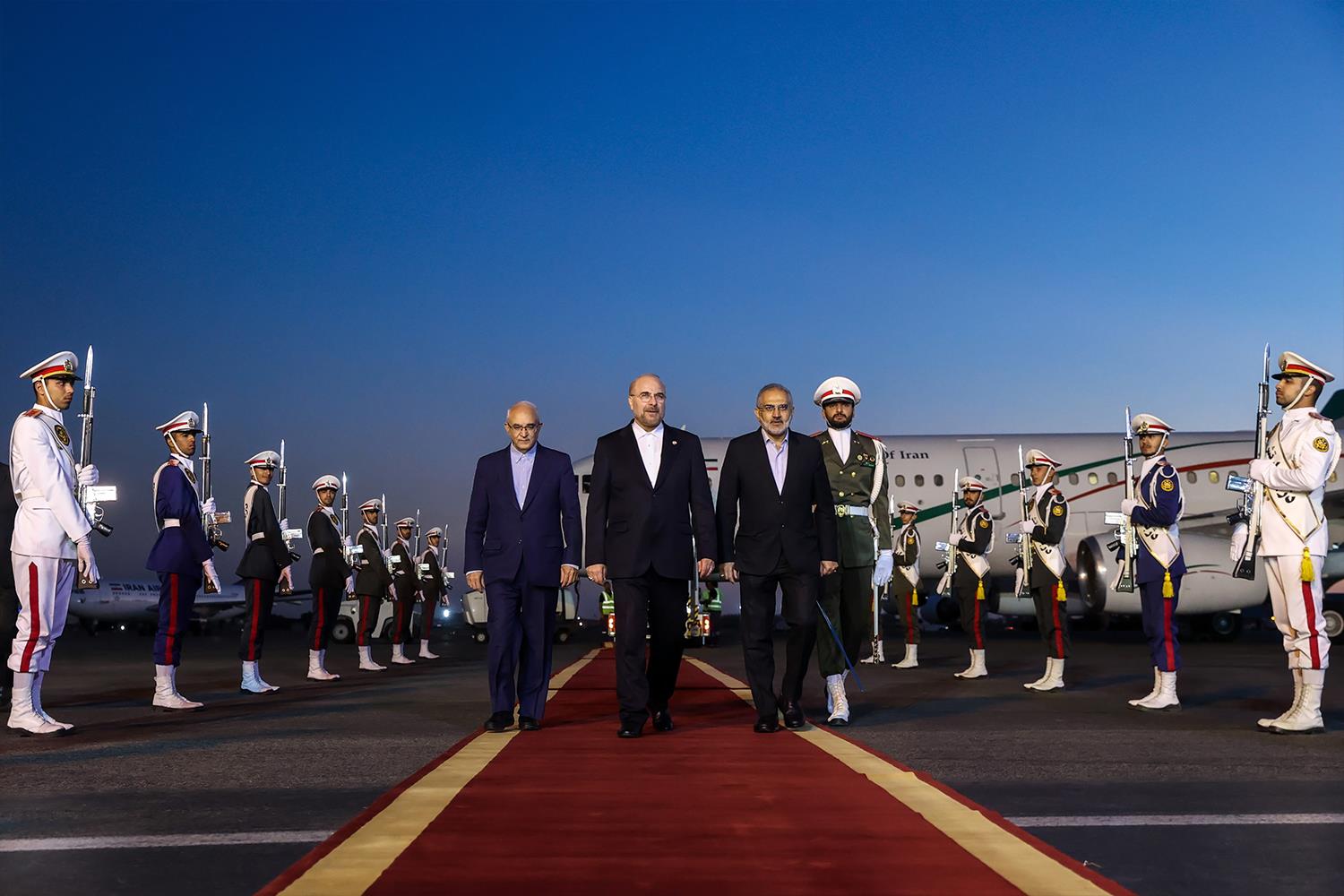 استقبال رسمی از قالیباف در بازگشت از امارات