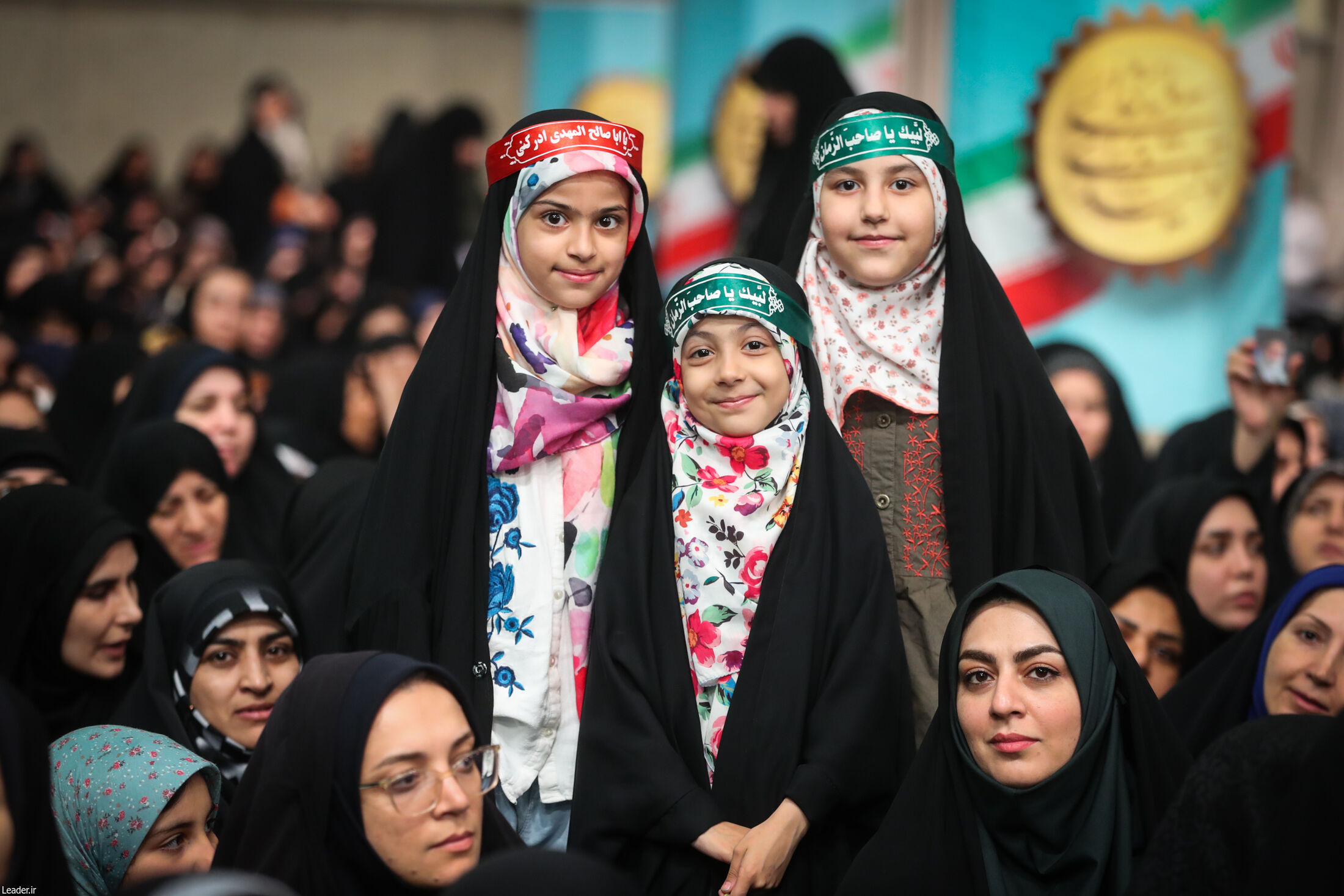 تصاویری از دیدار هزاران نفر از کارگران با رهبر انقلاب