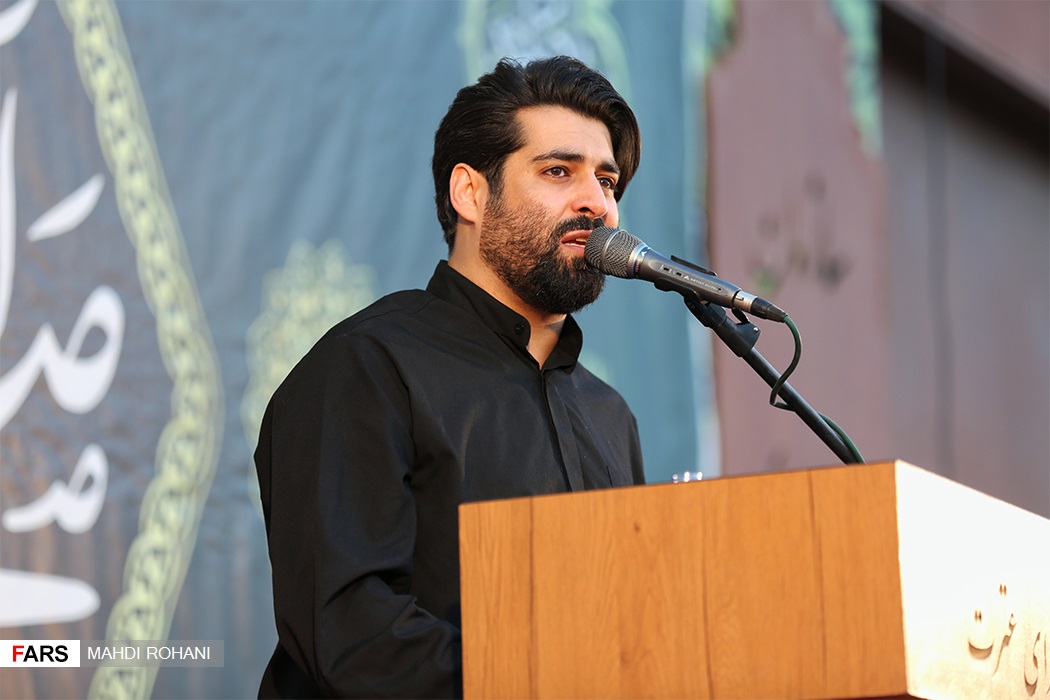 برگزاری مراسم شهادت امام صادق در میدان امام حسین