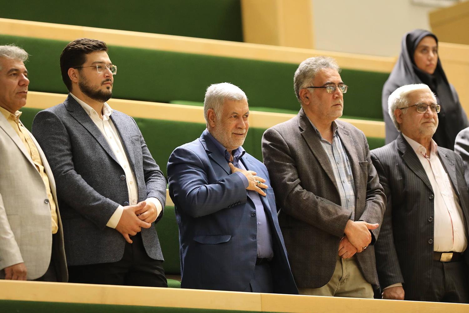 بیست و هشتمین نشست بررسی برنامه هفتم توسعه در صحن علنی مجلس