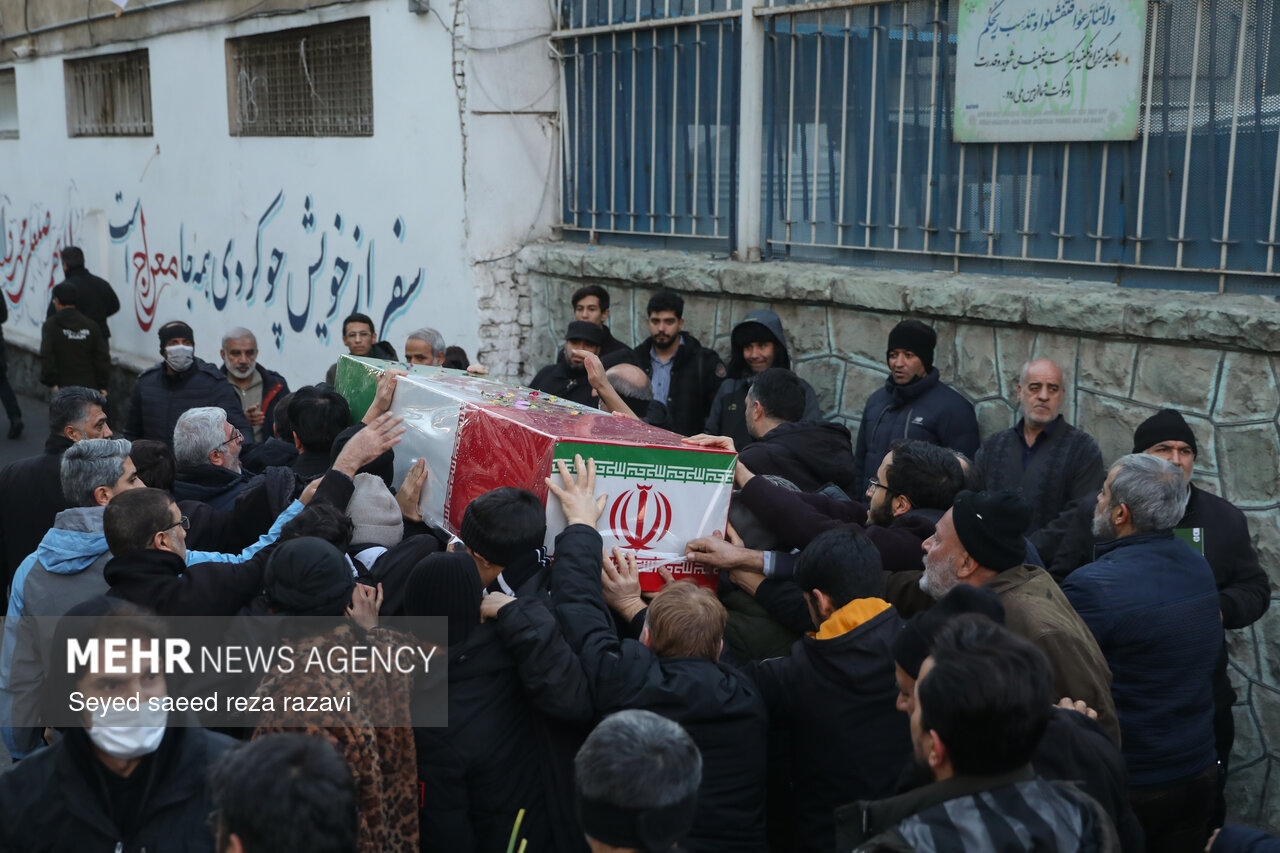 مراسم تشییع پیکرهای مطهر شهدای اغتشاشات