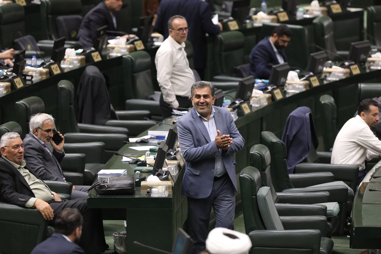 نشست علنی مجلس ۱۸ شهریورماه ۱۴۰۴