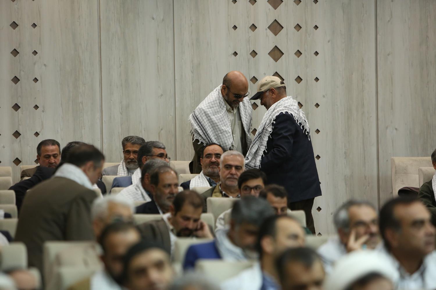 حضور سردار قاآنی و قالیباف در جمع «یاران خراسانی»