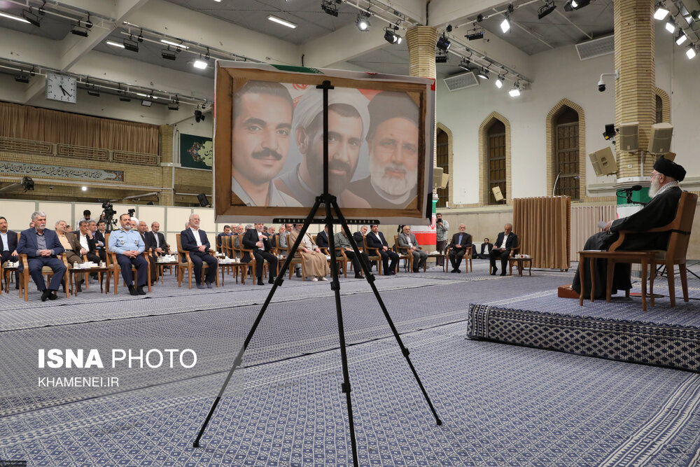 دیدار رئیس‌جمهور و اعضای هیئت دولت با رهبر انقلاب