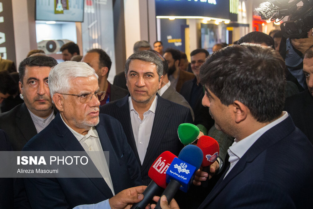 بازدید عارف از نمایشگاه ایران اکسپو ۲۰۲۵