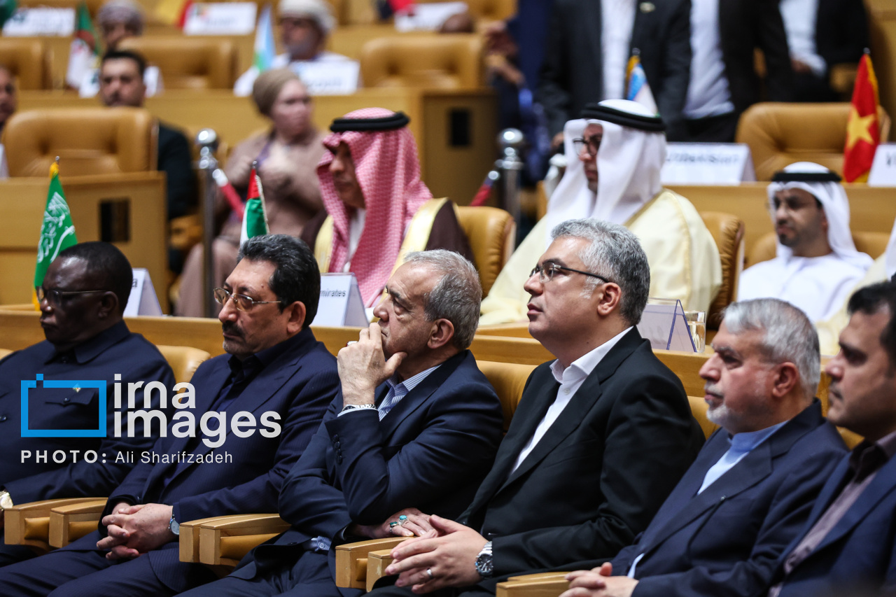 پزشکیان در هفتمین نمایشگاه ایران اکسپو ۲۰۲۵