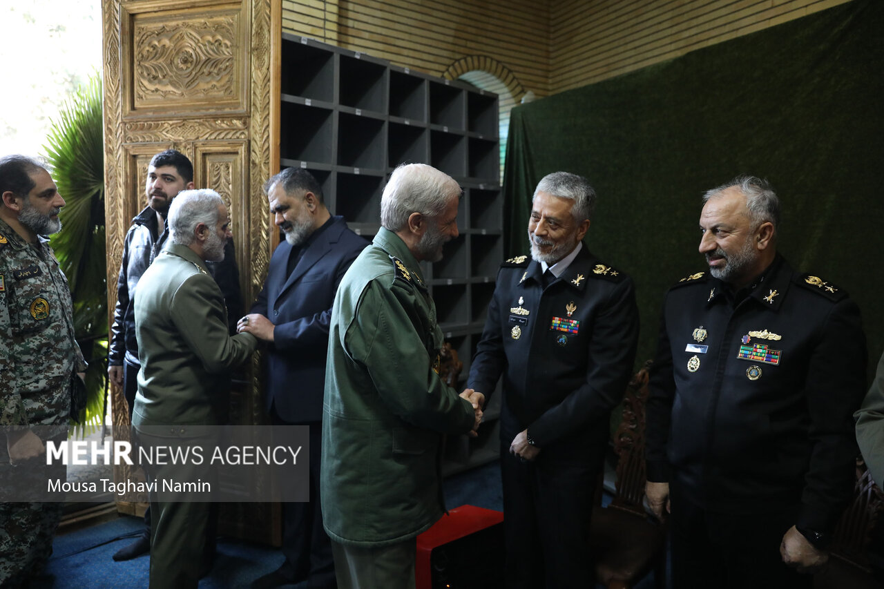 مراسم ترحیم پدر دریادار شهرام ایرانی فرمانده نداجا