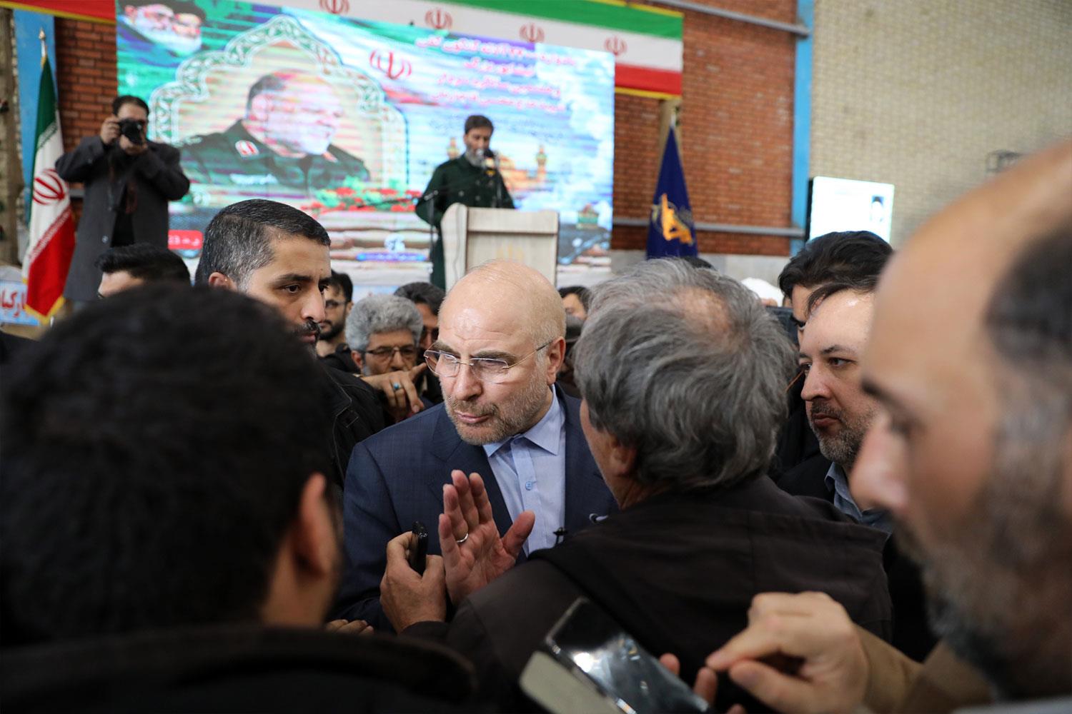 حضور قالیباف در یادواره ۲۴۰۰ شهید نیشابور