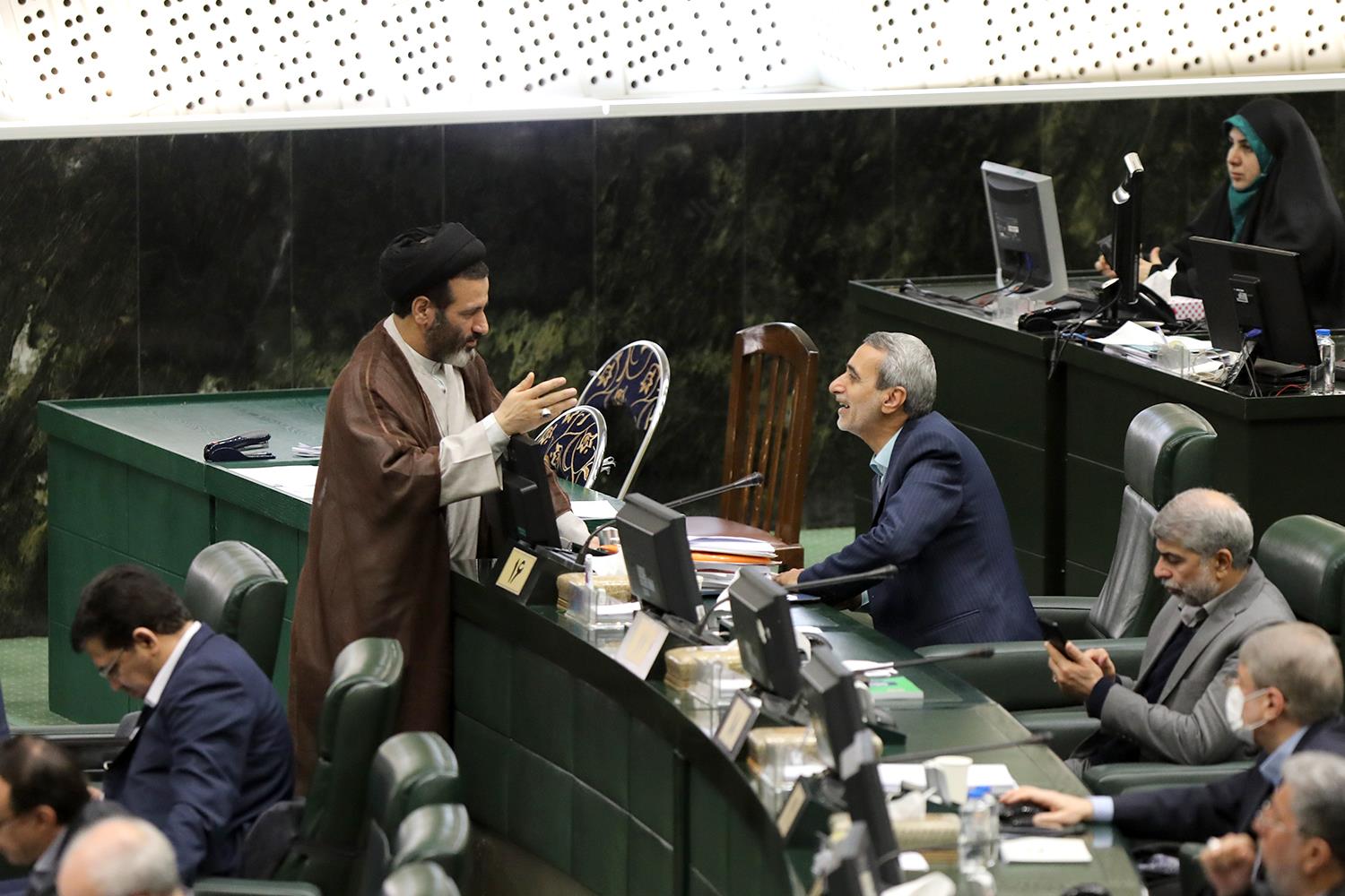 صحن علنی مجلس شورای اسلامی ۸ بهمن ماه ۱۴۰۲