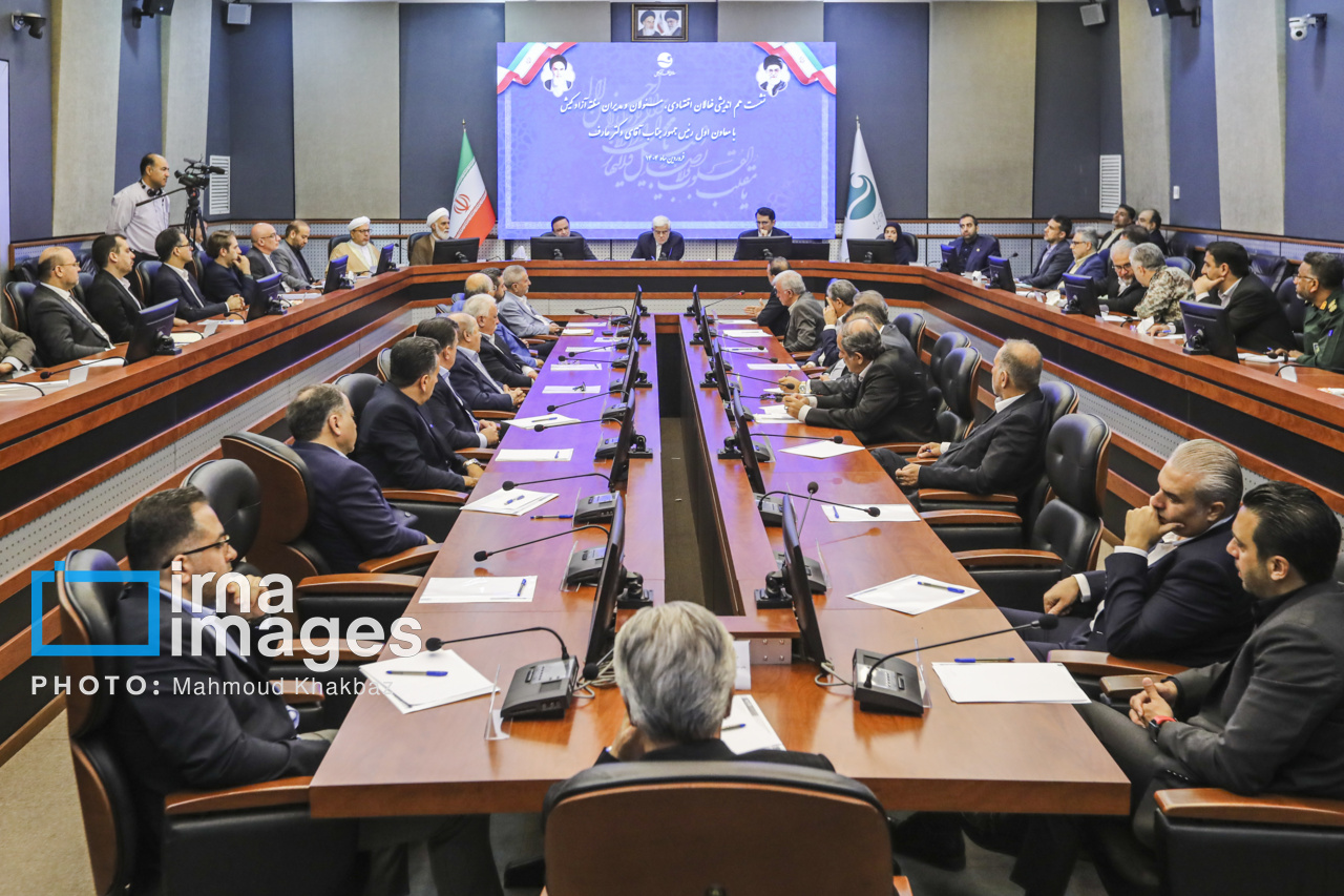 هم‌اندیشی فعالان اقتصادی با حضور معاون اول