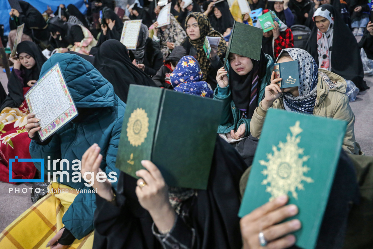  امامزاده پنج تن لویزان