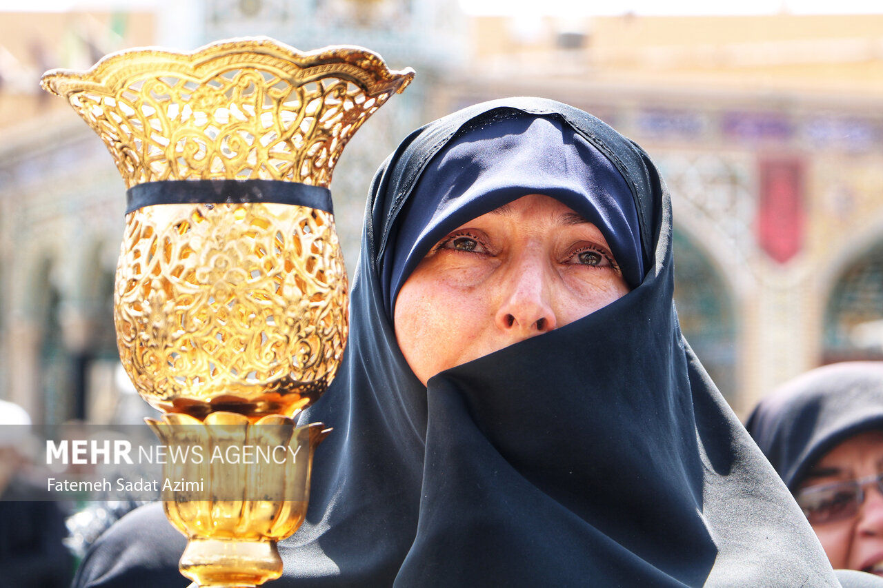 دسته عزای خادمان حرم بانوی کرامت در روز شهادت امام رضا(ع)
