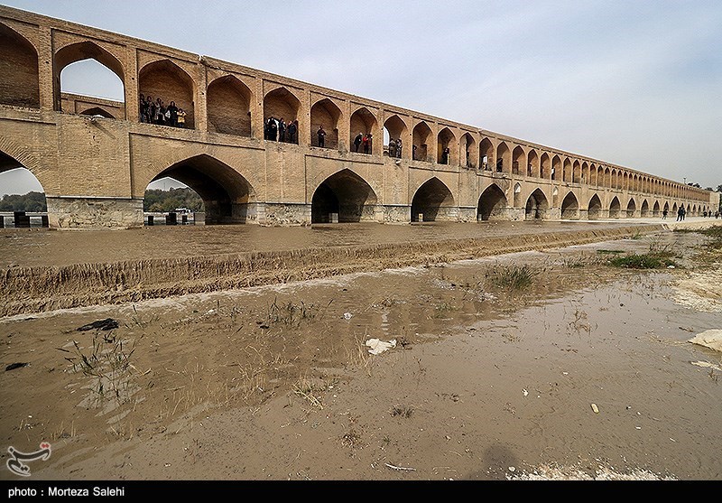 بازگشایی آب زاینده رود